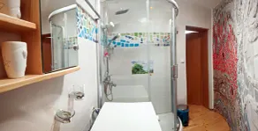 Sirma's Studio - Centermost Artsy Cozy Apartment, Quiet, W&D, fast WiFi - Image 4