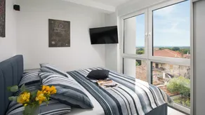 Modern Villa Dea With Jacuzzi And Pool In Porec - Image 4
