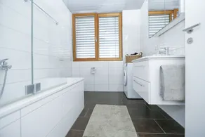 Modern apartment with garden - Image 3