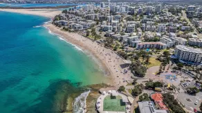 Montego Unit 3 Kings Beach QLD - Image 4