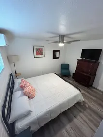 Family River Retreat - Image 5