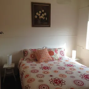 It's Island Time, 5 mins' walk to beach & pet-friendly, linen included for GP! - Image 5