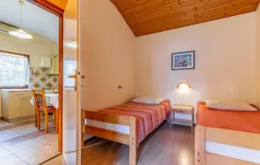 Two-Bedroom Holiday Home In Banjole - Image 4