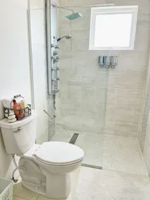 Luxury 4 Bedroom Oceanfront  Villa  - Image 2