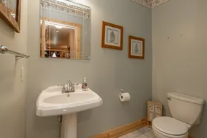 Cozy Dog Friendly Cabin Near State Park w/ Hot Tub - Image 2