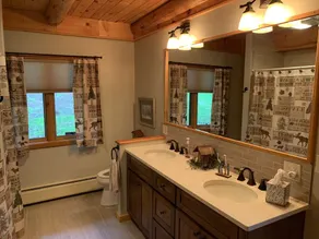 Adirondack Waterfront Lodge Close to Old Forge with A/C and Heated Garage - Image 5