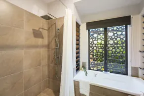 Living On The Edge - A Private Oasis in Paradise - Image 5