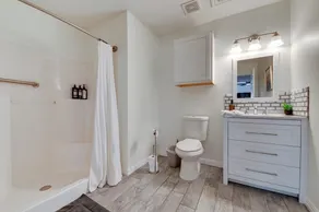 < 1 Mi to Historic McKinney: Modern Duplex w/ Yard - Image 3