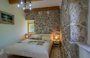 Stunning Home In Garica - Image 4