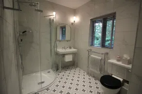 Damson Cottage - contemporary barn offering access to stunning indoor pool - Image 4