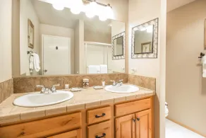 Nuits gratuites! / Maison exceptionnelle près du village / Jacuzzi / SHARC / Wi Fi / AC - Image 3