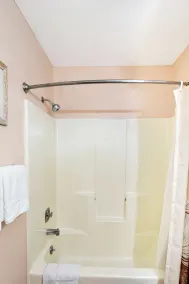 Family Friendly Condo at Oceanfront Complex with Pool - Image 4