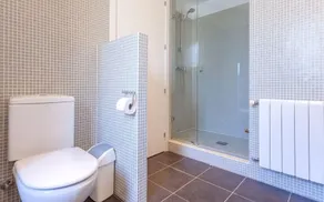 Fantastic villa with private swimming pool located in the urbanization of Aigua Gelida in - Image 5