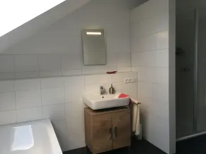 At home between Cologne and Düsseldorf - Image 2