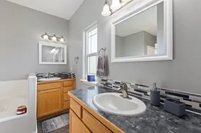 Large Property with Hot Tubs and Swimming Pool - Image 4