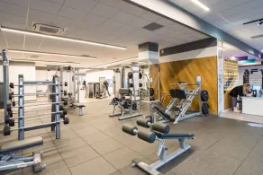 Superior 2 Bed 2 Bath Apt with Parking and Gym - Image 3