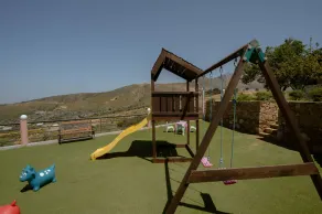 4-Bedroom Hillside Home with 50sqm Private Pool, amazing seaviews, only 10min to town! - Image 3
