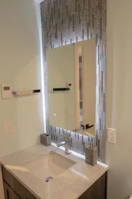 Élégant, nouvel appartement au rez-de-chaussée à Iconic West Seattle - Image 3