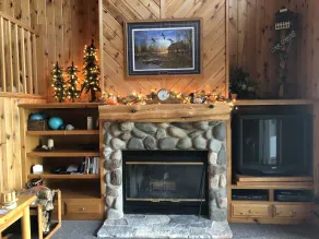 Lakeside cabin on Golf Course resort - Image 5