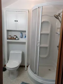 Cozy Guesthouse in Seattle, Sleeps 4+ Adults - Image 2