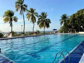 Luxury Condo with private beach - Image 3