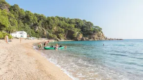 2LLEV02 -Beautiful house for 8 people with private pool located in a quiet area near the beach - Image 5