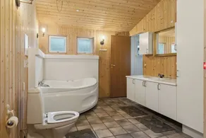 Cozy Cottage Near Limfjorden - Image 5
