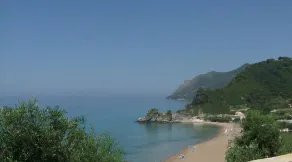 Quiet villa on Pelekas beach with 3 apartments and panoramic sea views - Image 5