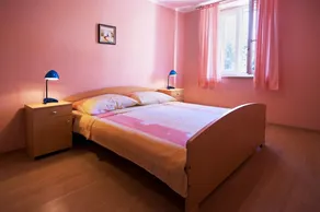 Fully equipped apartment in a top location in Porec, 50 meters from the beach, pets are welcome - Image 3