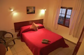 Villa avec piscine privée sur son propre terrain clos - Image 4