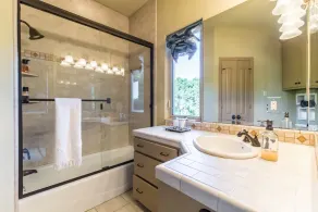 Mini-Villa In Dallas Hill Country - Image 5