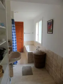 Recharge your batteries at \"Les Oliviers\" gîte, 3*, air-conditionned, with pool - Image 3