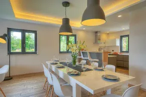 Villa Dahlia Belle mit Pool - Image 3
