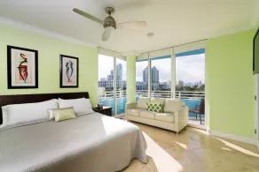 Incredible Ocean Views! Luxury 2BD in Heart of South Beach & Steps to the Sand! - Image 5