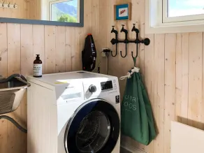 4 person holiday home in Alsvåg - Image 3