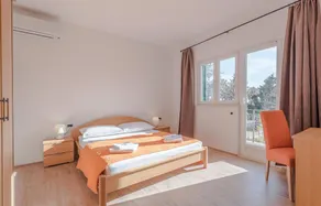Amazing Home In Vrsi With Wifi - Image 5