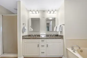 Four Seasons 801W Private Fishing Pier Beachfront Corner Unit Amenities - Image 4