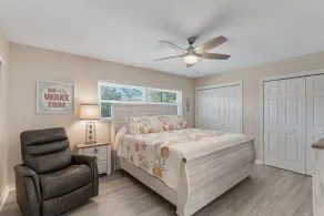 Crystal River Pool Home ~ Waterfront w/Boat Dock, Hot Tub & fenced backyard. - Image 4