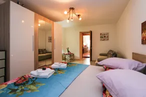Apartment 2180/55870 (Istria - Krnica), 2500m from the beach - Image 4