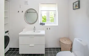 1 Bedroom Stunning Apartment In Samsø - Image 3