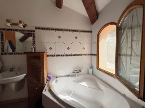 VILLA I FRED UDEN OPPOSITET - Image 3