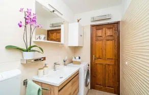 Superbe maison de 4 chambres à Banici - Image 2