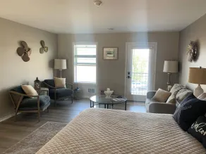 Coupeville Coveland Suite #3 - Image 5