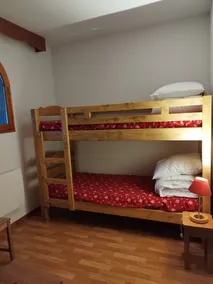 Mountain apartment ⭐️⭐️⭐️ heated pool, ski slopes 100m away. - Image 4