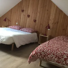 Cocooning spirit gîte close to hiking trails and cycle path. - Image 4