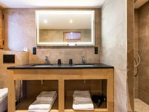 Luxurious chalet in the heart of Vanoise - Image 4