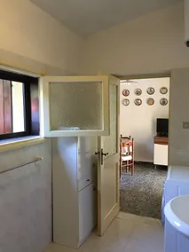 Casa con jardín en el mar, la playa de abajo - Image 2