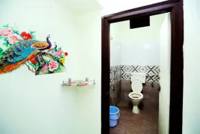 Well connected 2bhk in heart of the city - Image 4