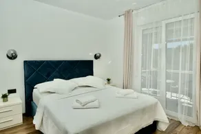 Apartment Mario - With Pool - Image 5