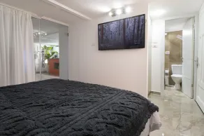 Unique apartment with jacuzzi, close to German colony - Image 5